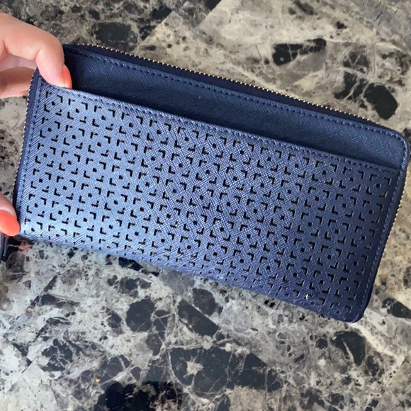 Kate Spade Wallet - Picture 3 of 7